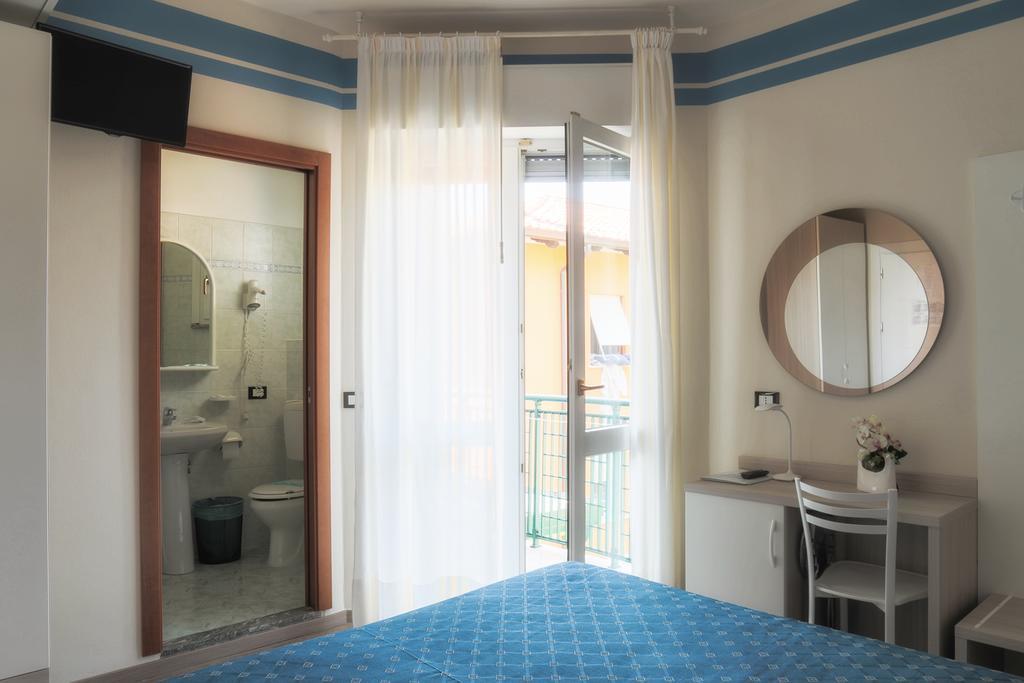 Hotel Orchidea لينانو سابيادورو المظهر الخارجي الصورة